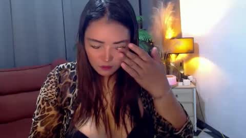 Snapshot of sexyjeanniecuntcums chatting on 05/16/26, 11:46 JENNY online show from 05/16/26, 11:46