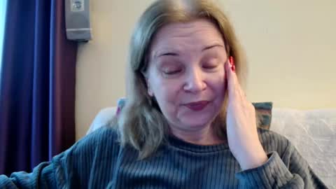 Snapshot of sexyjennyeu chatting on 02/08/26, 01:58 Jenny online show from 02/08/26, 01:58