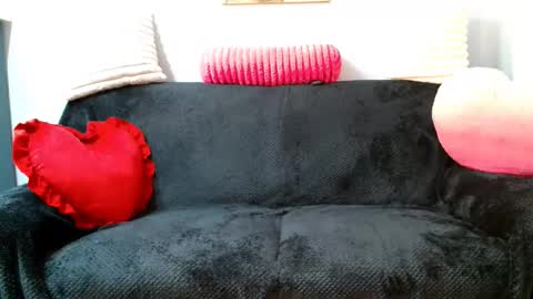 Snapshot of sexyjennyeu chatting on 03/03/26, 09:31 Jenny online show from 03/03/26, 09:31