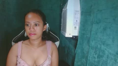 Snapshot of sexykimmy05 chatting on 05/05/26, 04:31 sexykimmy05 online show from 05/05/26, 04:31