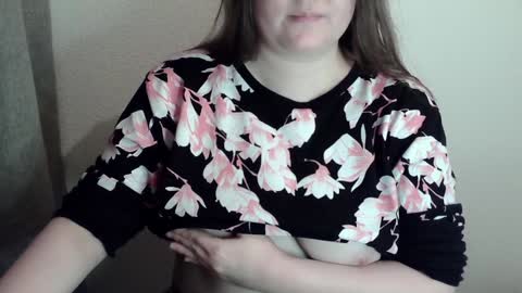 Snapshot of sexykitty_2 chatting on 12/27/24, 03:31 Kate online show from 12/27/24, 03:31