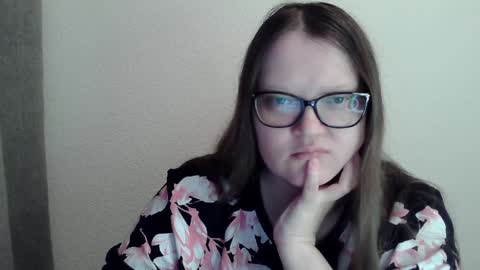 Snapshot of sexykitty_2 chatting on 02/02/25, 06:58 Kate online show from 02/02/25, 06:58