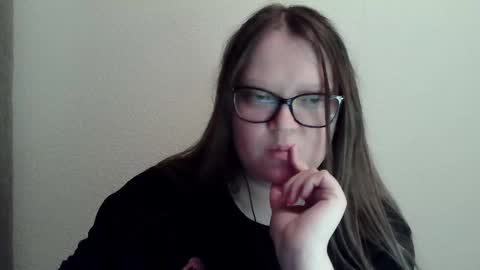 Snapshot of sexykitty_2 chatting on 02/14/25, 04:47 Kate online show from 02/14/25, 04:47