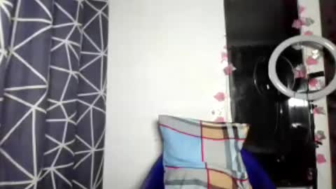 Snapshot of sexykuchie889 chatting on 08/04/26, 07:49 malia online show from 08/04/26, 07:49