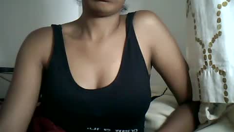 Snapshot of sexylarra12 chatting on 12/14/24, 01:17 sexylarra12 online show from 12/14/24, 01:17