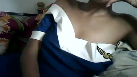 Snapshot of sexylarra12 chatting on 12/15/24, 12:17 sexylarra12 online show from 12/15/24, 12:17