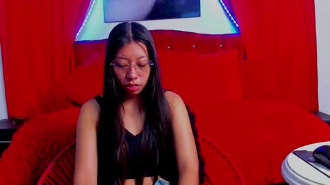 laura online show from 01/25/25, 12:05