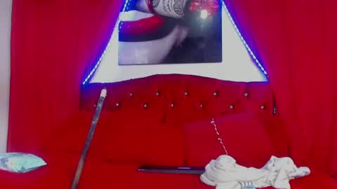 laura online show from 01/31/25, 06:03