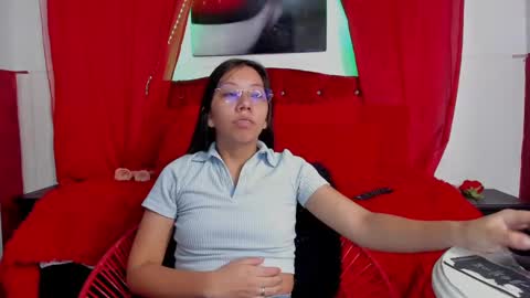 laura online show from 02/06/25, 11:54