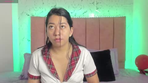 laura online show from 09/11/25, 12:27