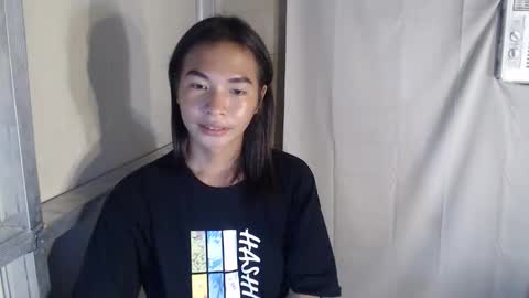 Laylia3 online show from 11/19/25, 05:29