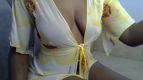sexyleilah online show from 11/07/25, 11:54