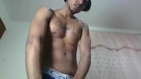 Snapshot of sexyleon69 chatting on 01/27/25, 11:43 Sexy leon online show from 01/27/25, 11:43