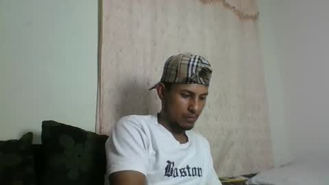 Snapshot of sexyleon69 chatting on 02/02/25, 06:26 Sexy leon online show from 02/02/25, 06:26