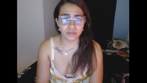 Snapshot of sexyloba_ chatting on 12/27/24, 01:11 sexyloba independent model online show from 12/27/24, 01:11