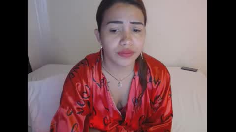 Snapshot of sexyloba_ chatting on 02/14/25, 05:14 sexyloba independent model online show from 02/14/25, 05:14