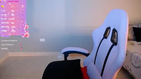 Snapshot of sexyloba_ chatting on 10/18/25, 02:51 sexyloba independent model online show from 10/18/25, 02:51