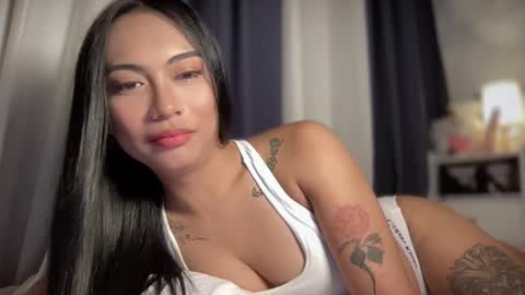 maxine online show from 02/24/26, 08:23