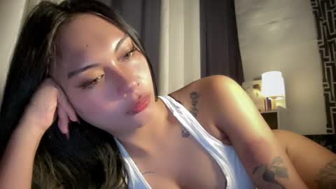 maxine online show from 03/25/26, 08:26