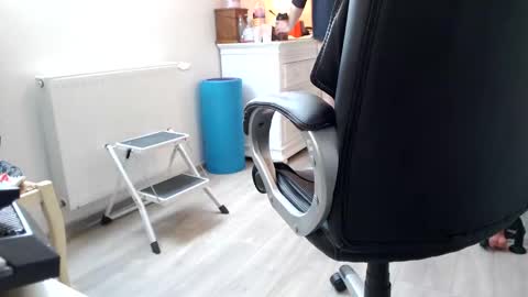 Vincent Vega online show from 03/07/25, 02:45