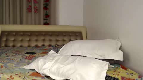 Melina online show from 02/09/25, 02:06