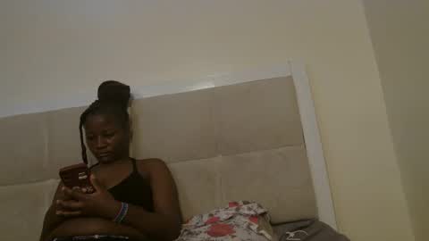 Miss mia online show from 10/11/25, 05:39