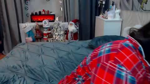 Victoria online show from 01/15/25, 06:29