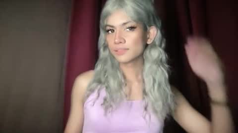 Snapshot of sexynakedweapon chatting on 05/18/26, 11:49 LIEZEL online show from 05/18/26, 11:49