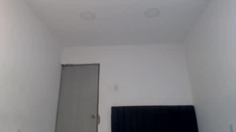 Snapshot of sexynatalia25 chatting on 04/22/26, 07:04 Natalia Duran online show from 04/22/26, 07:04