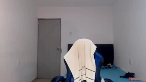 Snapshot of sexynatalia25 chatting on 05/10/26, 08:14 Natalia Duran online show from 05/10/26, 08:14