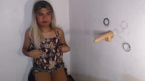 Snapshot of sexynatalia_ chatting on 09/16/25, 01:28 Natalia3 online show from 09/16/25, 01:28