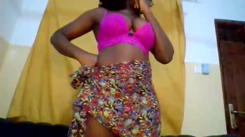 Snapshot of sexynatasha46 chatting on 02/04/25, 12:11 natasha online show from 02/04/25, 12:11