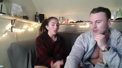 Royal Duo online show from 12/08/24, 06:22