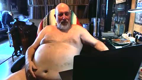 Grizz Lee Bear online show from 09/20/25, 01:45