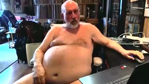 Grizz Lee Bear online show from 10/23/25, 11:31