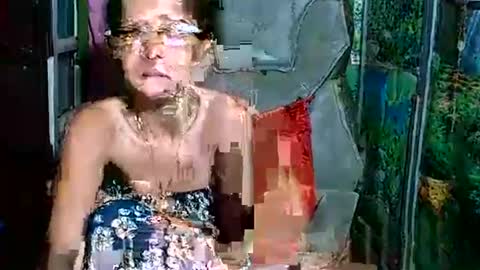 Snapshot of sexyoldangel chatting on 01/12/25, 02:09 sexyoldangel online show from 01/12/25, 02:09