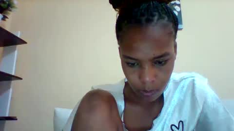 DOVY ACHIENG online show from 03/01/25, 09:18