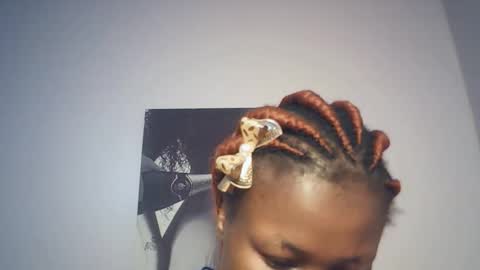 queenivy online show from 12/20/25, 07:48