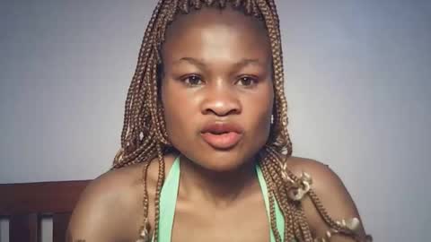 queenivy online show from 01/11/26, 01:38