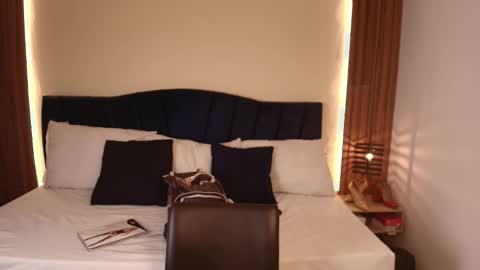 R A C H E L online show from 03/26/26, 12:00