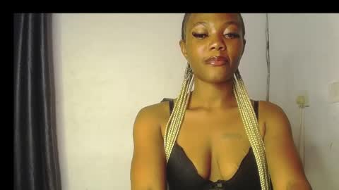 Darkskinned Rae online show from 03/19/26, 09:41