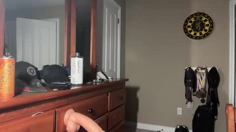 Snapshot of sexyslimsissy chatting on 10/24/25, 10:11 Sexy Sissy online show from 10/24/25, 10:11