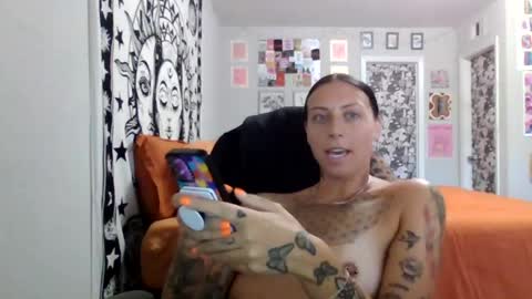 Snapshot of sexytatslut369 chatting on 07/31/26, 08:52 sexytatslut369 online show from 07/31/26, 08:52