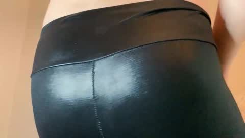 Snapshot of sexythongslut chatting on 02/24/26, 06:17 Sexythongslut online show from 02/24/26, 06:17