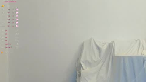 Snapshot of sexythongslut chatting on 06/01/26, 05:25 Sexythongslut online show from 06/01/26, 05:25