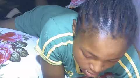 sexyvishy254 online show from 11/21/25, 02:05