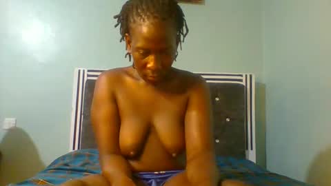 VIVIAN online show from 02/02/25, 11:08