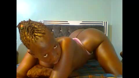 VIVIAN online show from 02/15/25, 07:39