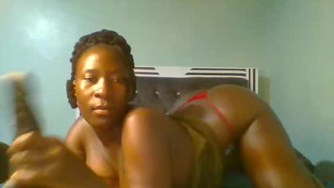 VIVIAN online show from 03/11/25, 03:23