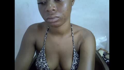 Snapshot of sexyxpeach chatting on 04/24/26, 12:35 sexyxpeach online show from 04/24/26, 12:35